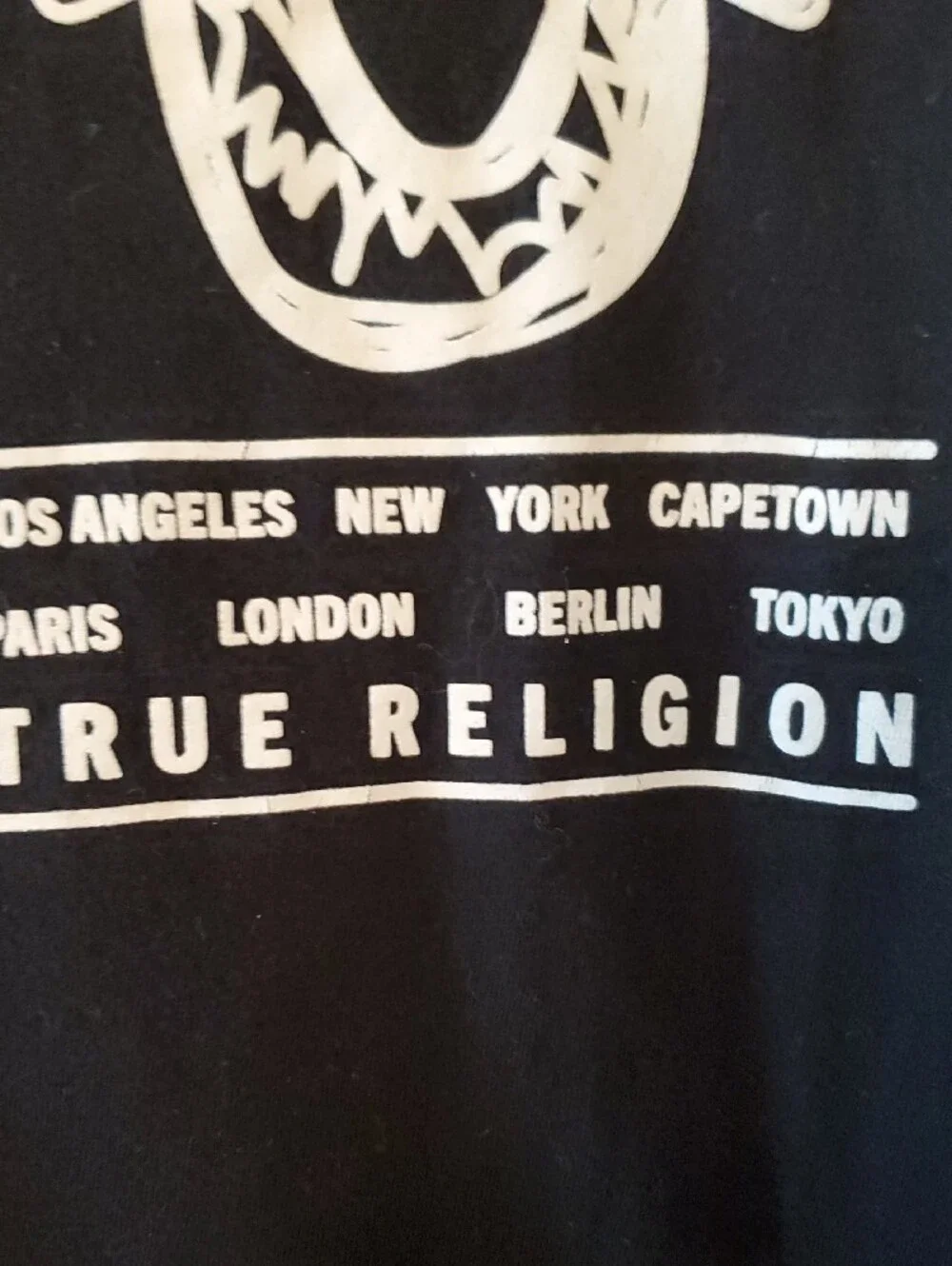 True Religion Men Long-Sleeve Logo World Tour Graphic Tee - Black & White Size M